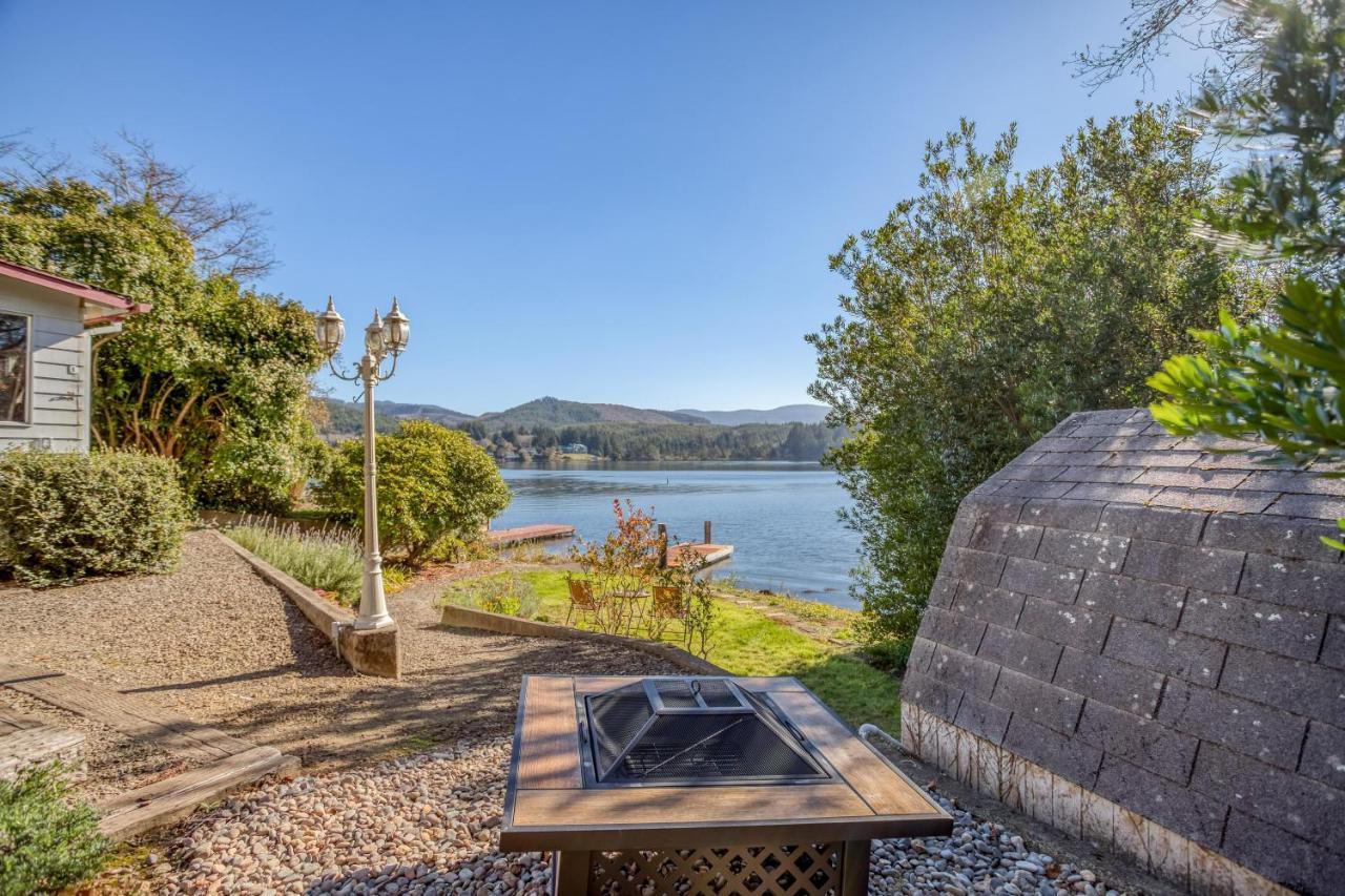 Regatta Park Lake House Lincoln City Eksteriør billede